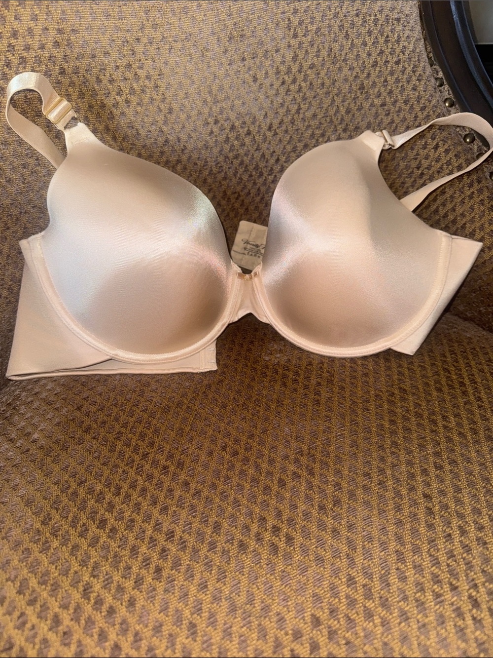 NWOT Vanity Fair Everyday Smooth Nude T-Shirt Bra - Unbranded